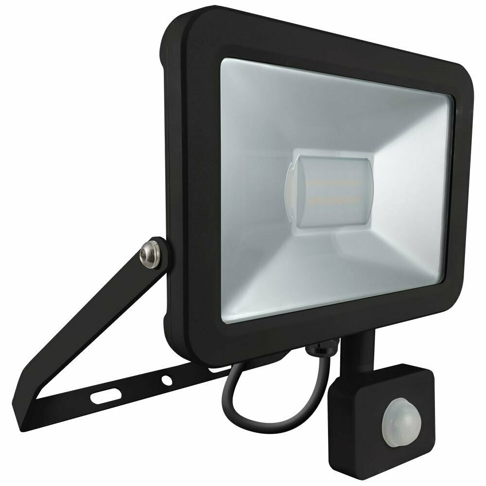 Floodlight with PIR sensor
