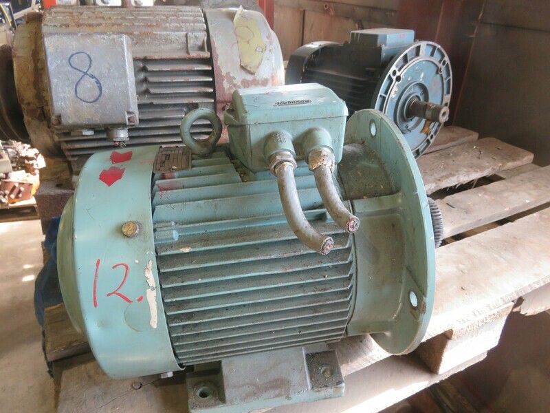 12. El motorer - 5,5kw 220/380v   1440 o/m