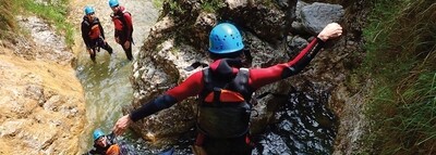 CANYONING