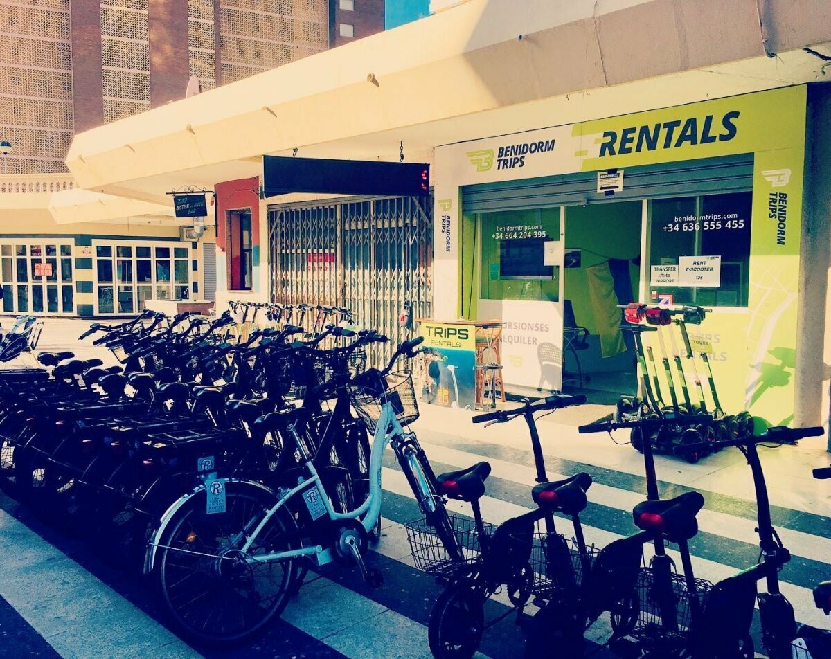 BIKES AND E-BIKES
