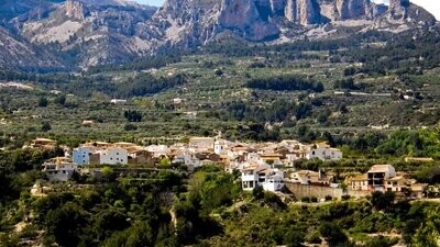 Guadalest – Visit picturesque mountain villages!