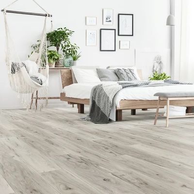 What Size Flooring Planks Are Best for Small Rooms?