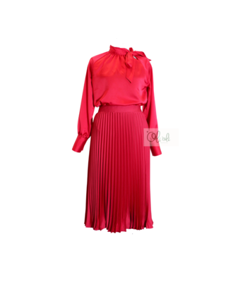 Bô chân váy midi satin+ áo đỏ satin Bô chân váy midi satin+ áo đỏ satin