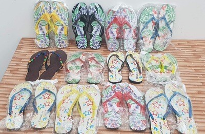 29 jolies paires de tong colorées pour rester à la maison ...