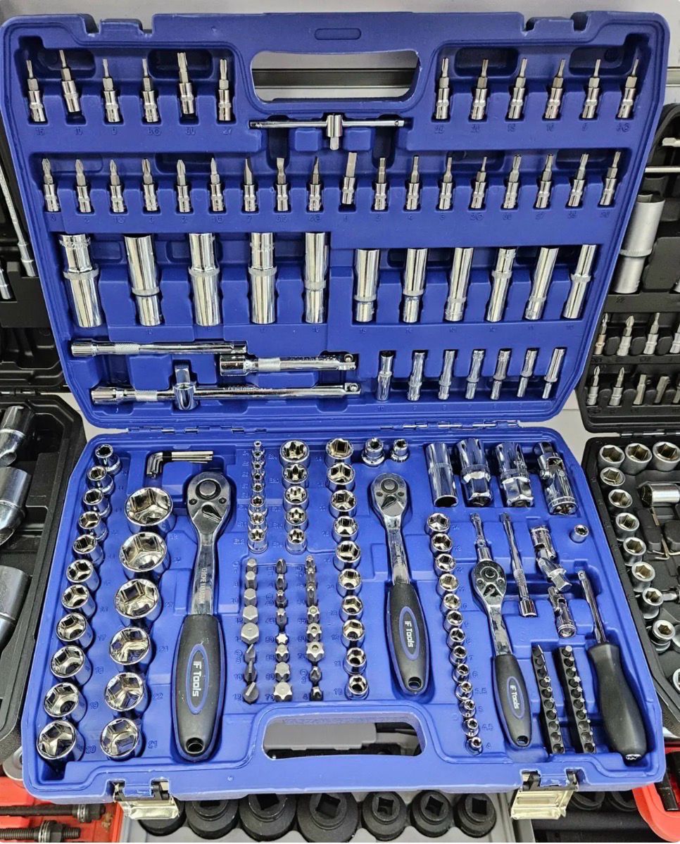 caisse 171 pcs 