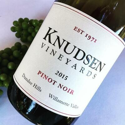 Knudsen Vineyards Pinot Noir Willamette Valley 2015 (750 ml)