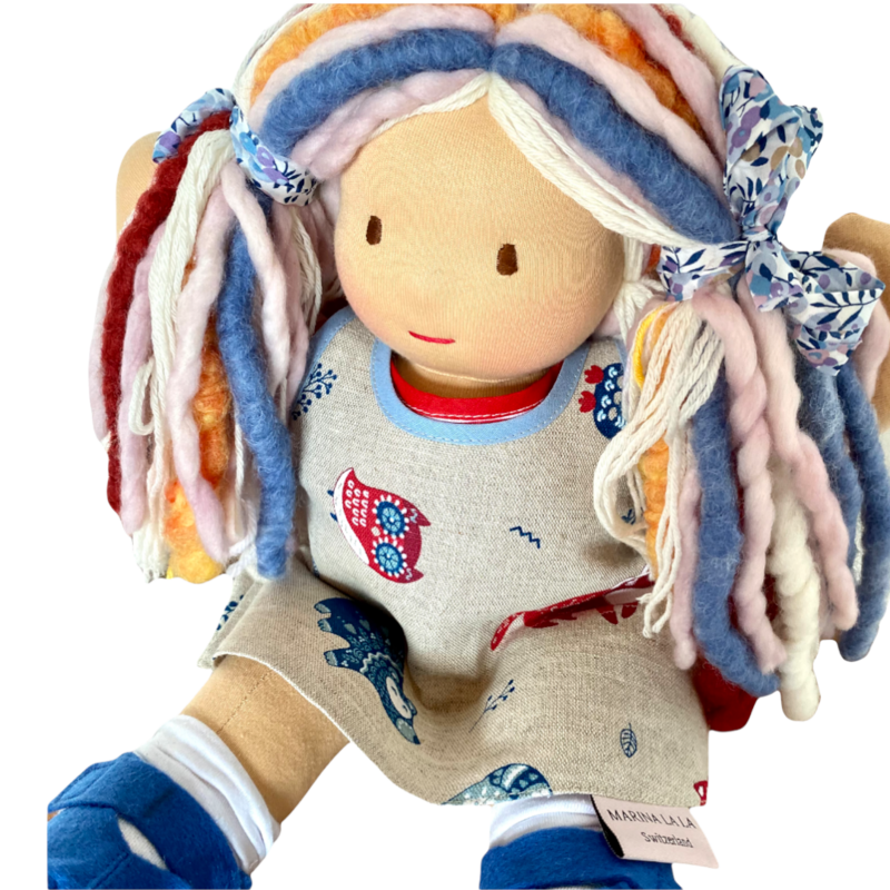 POUPEE CLASSIQUE MARINA LA LA 38CM