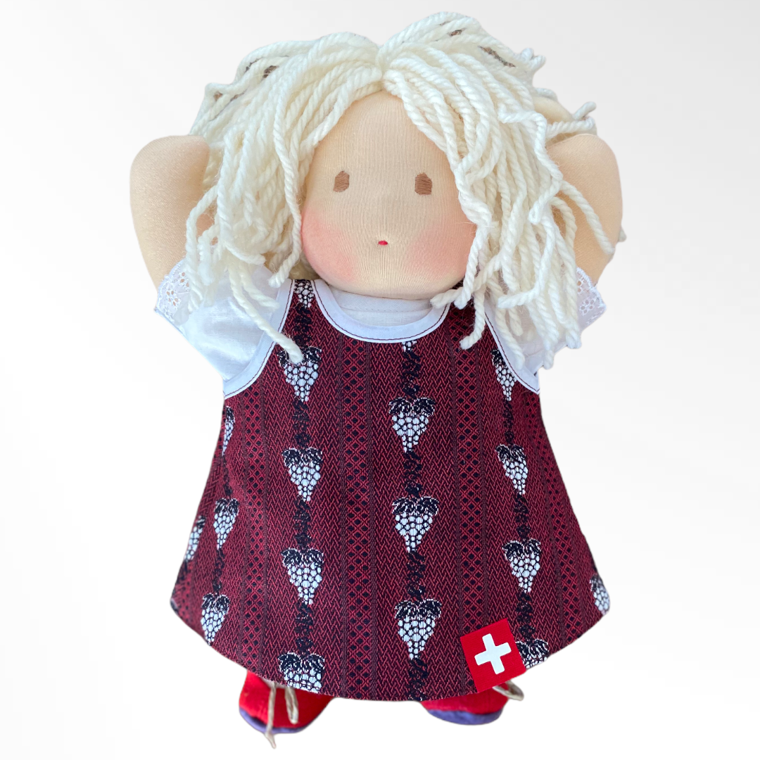 POUPEE MINI SWISS MARINA LA LA 30CM