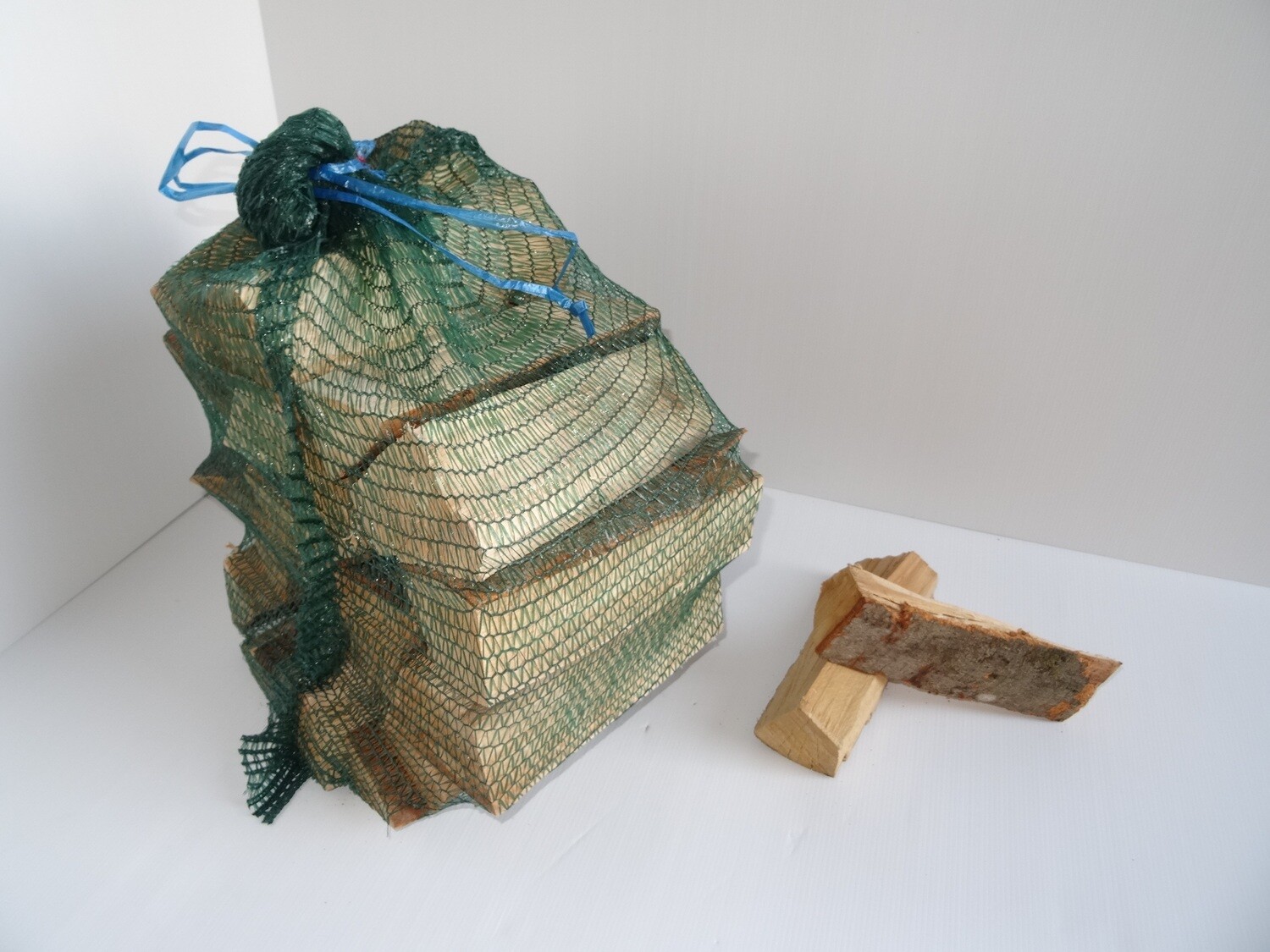 Buchenholz 25 cm, Sack à ca. 20 kg Buchenholz 25 cm, Sack à ca. 20 kg