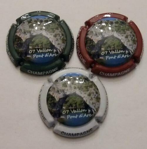 SÉRIE CAPSULES CHAMPAGNE ARNAUD MOREAU VALLON  07 REF N°2 a 2b