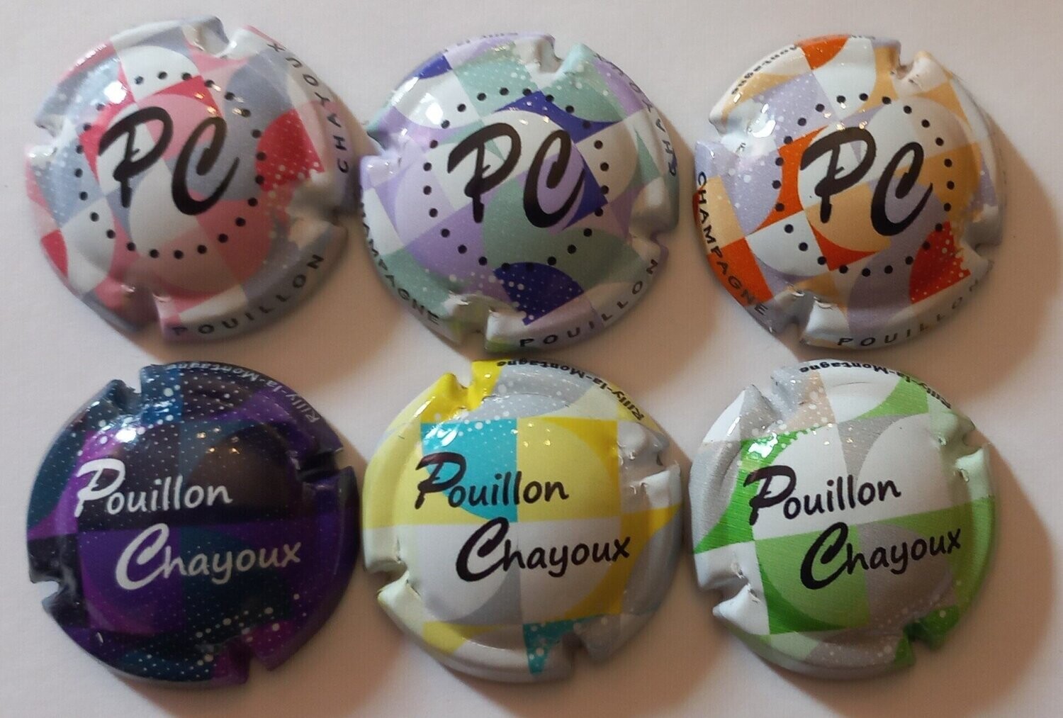 6 BELLES CAPSULES CHAMPAGNE POUILLON CHAYOUX INITIALE REF N° 29 a 29b et 30 a 30b NEWS