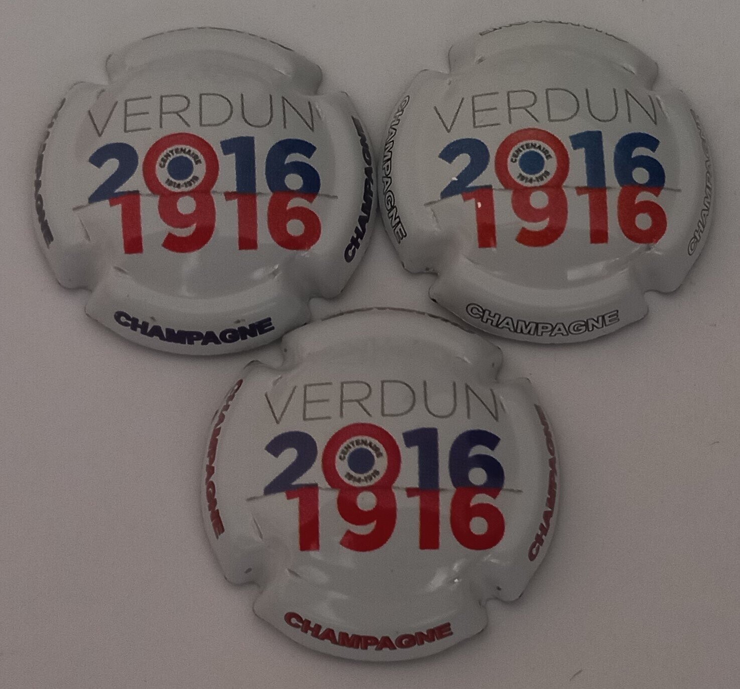 3 BELLES CAPSULES CHAMPAGNE GENERIQUE CENTENAIRE VERDUN REF N°950 A 950b NEWS