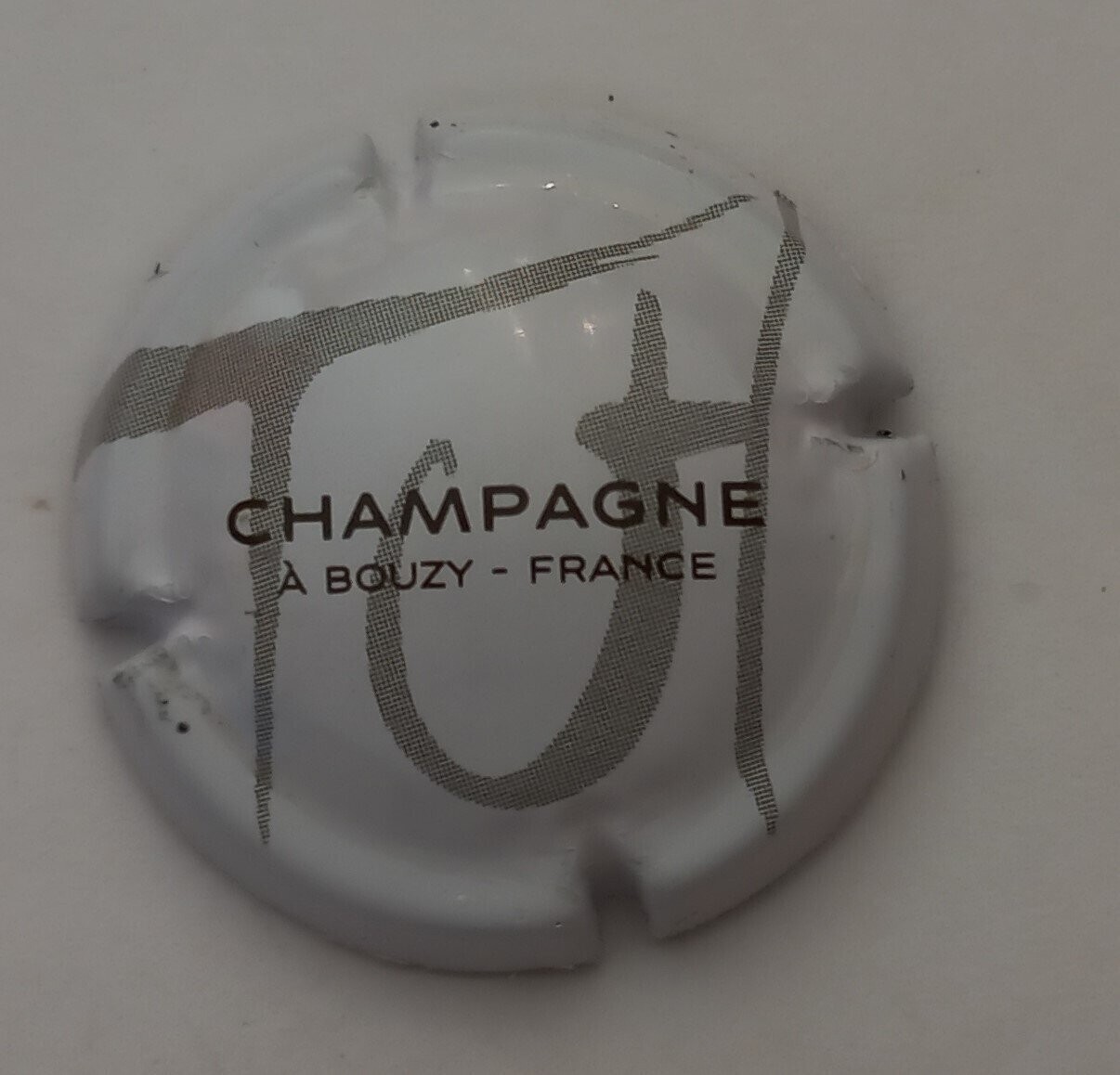BELLE CAPSULE CHAMPAGNE HUTASSE TORNAY REF N°6 NEWS