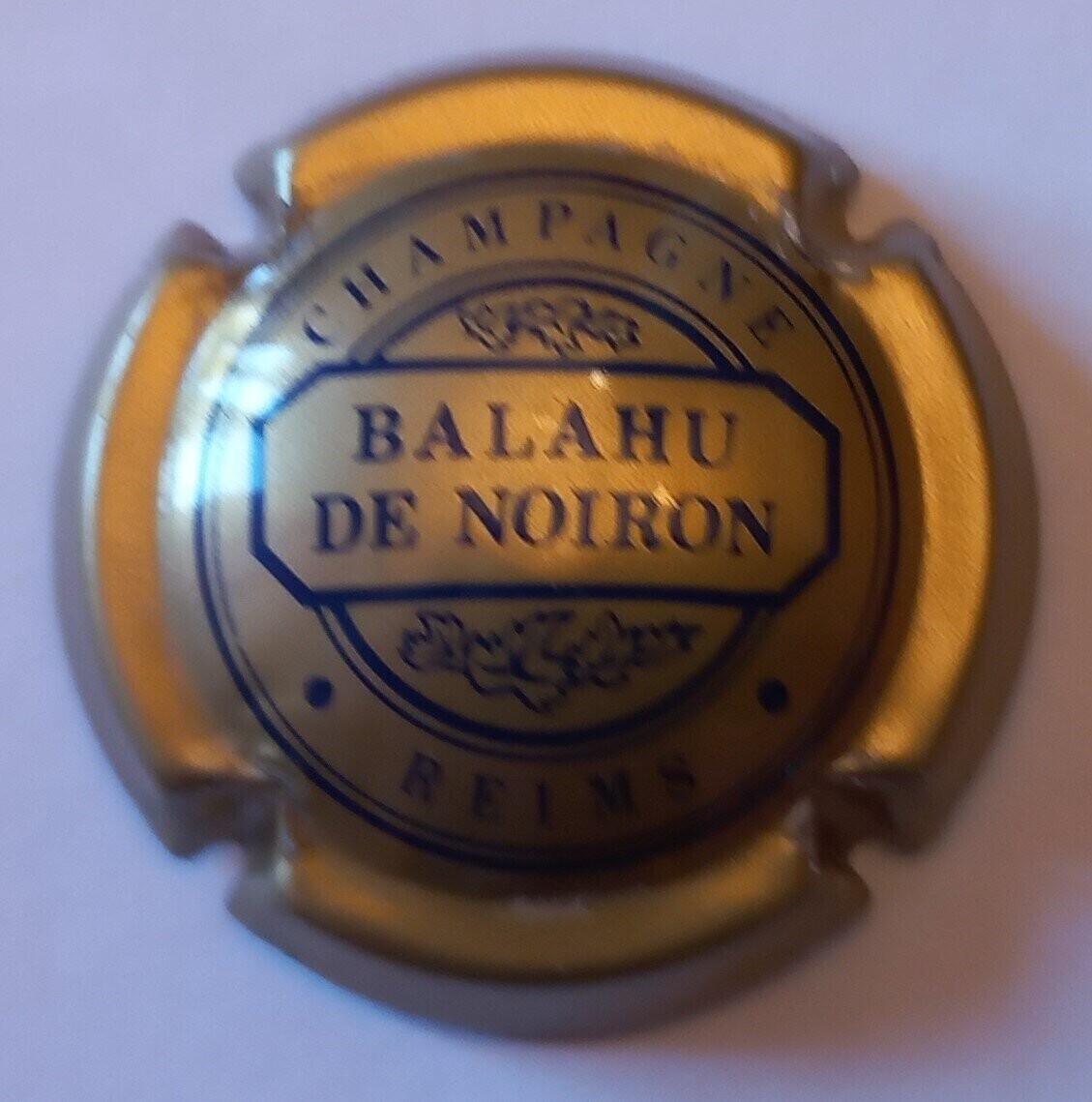 BELLE CAPSULE CHAMPAGNE COMTE BALAHU DE NOIRON REF N° 2 NEWS