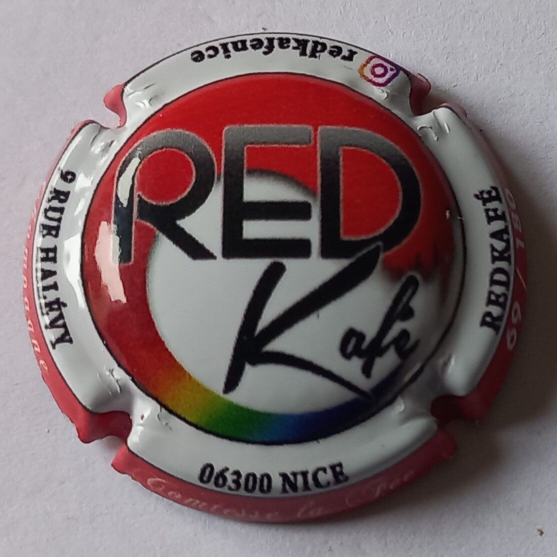 BELLE CAPSULE CHAMPAGNE COMTESSE LA FEE RED KAFE NICE 2023 180EX REF N° 65 NEWS