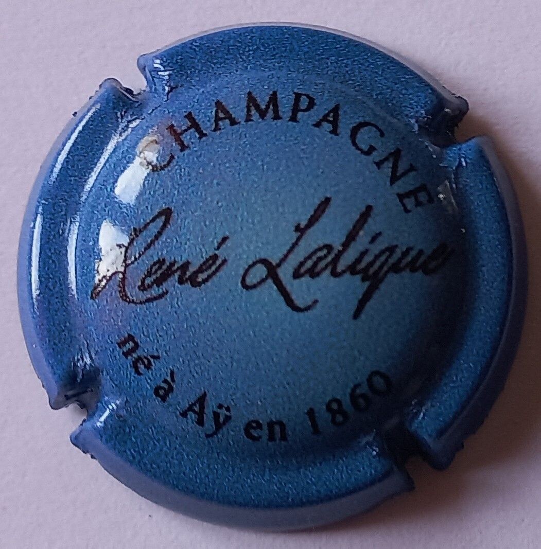 BELLE CAPSULE CHAMPAGNE AY RENE LALIQUE REF N°12b NEWS