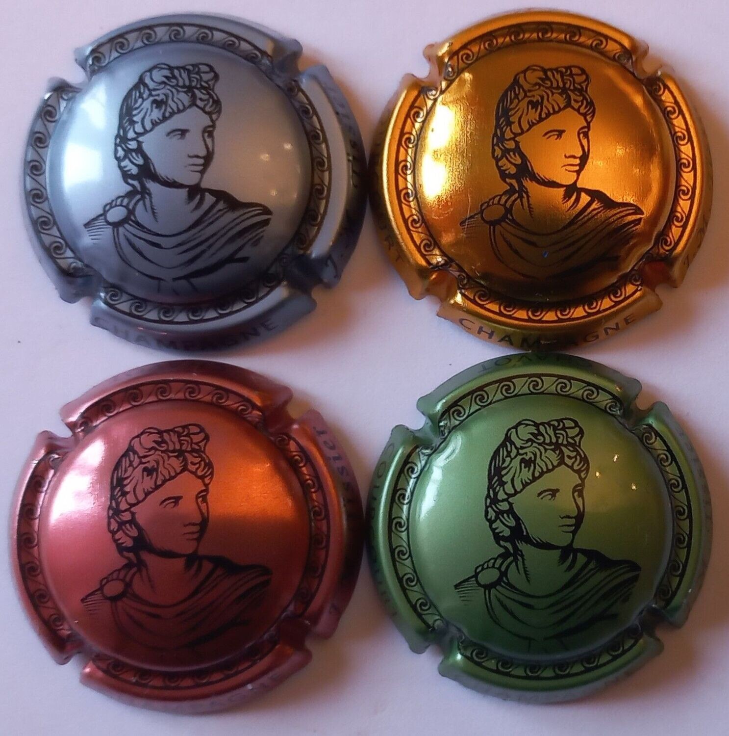 4 BELLES CAPSULES CHAMPAGNE TISSIER J.M REF N° 9 a 12 NEWS