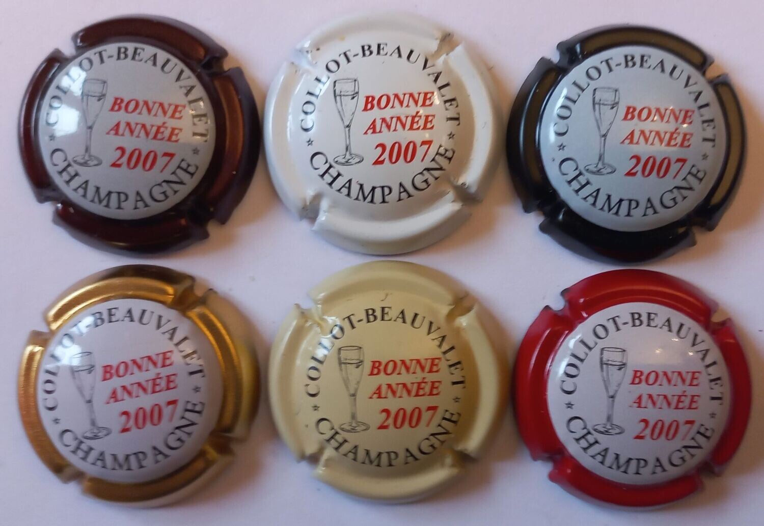 6 BELLES CAPSULES CHAMPAGNE COLLOT BEAUVALET BONNE ANNEE 2007 N° 2 a 2e NEWS
