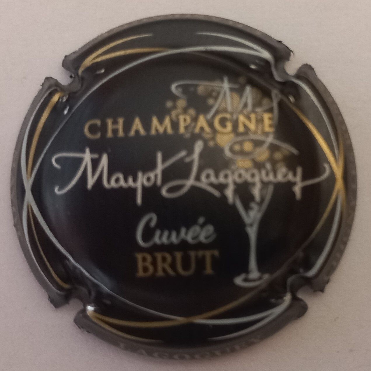 BELLE CAPSULE CHAMPAGNE MAYOT LAGOGUEY REF N°1 NEWS
