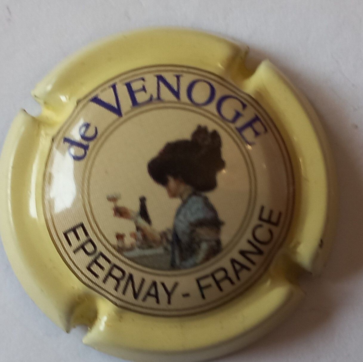 BELLE CAPSULE CHAMPAGNE DE VENOGE REF N°20a NEWS