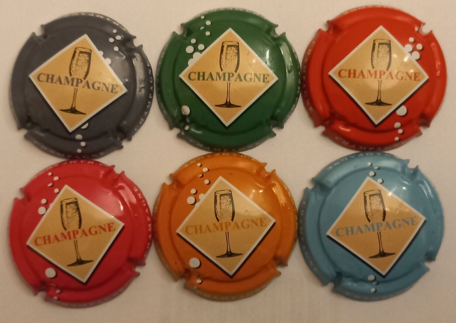 6 BELLES CAPSULES CHAMPAGNE GENERIQUE CHAMPAGNE FLUTE 2023 REF N° 1337 a 1337e NEWS
