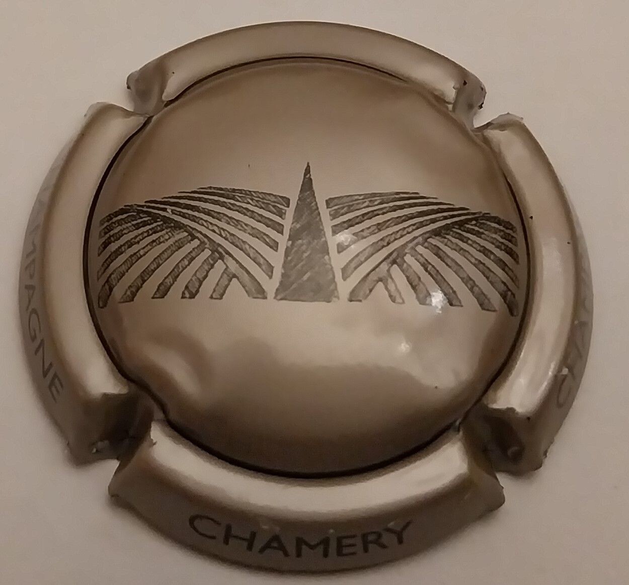 BELLE CAPSULE CHAMPAGNE LABBE & FILS REF N°2e NEWS