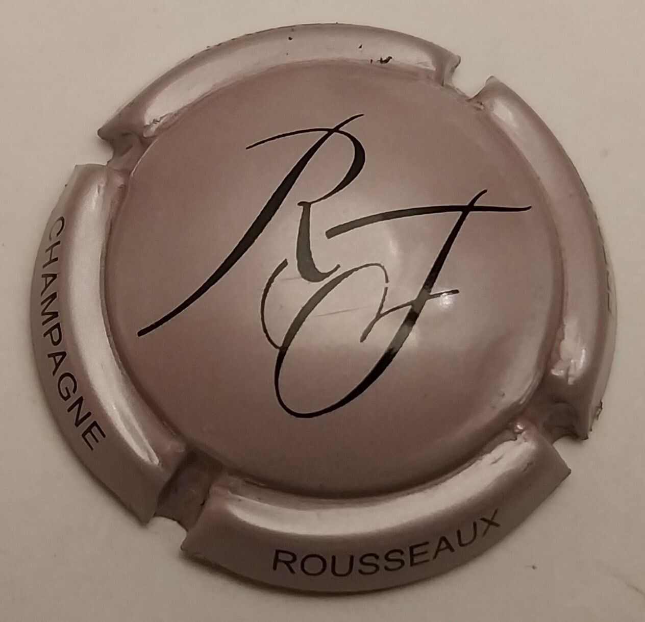 BELLE CAPSULE CHAMPAGNE ROUSSEAUX FRESNET REF N°18b NEWS