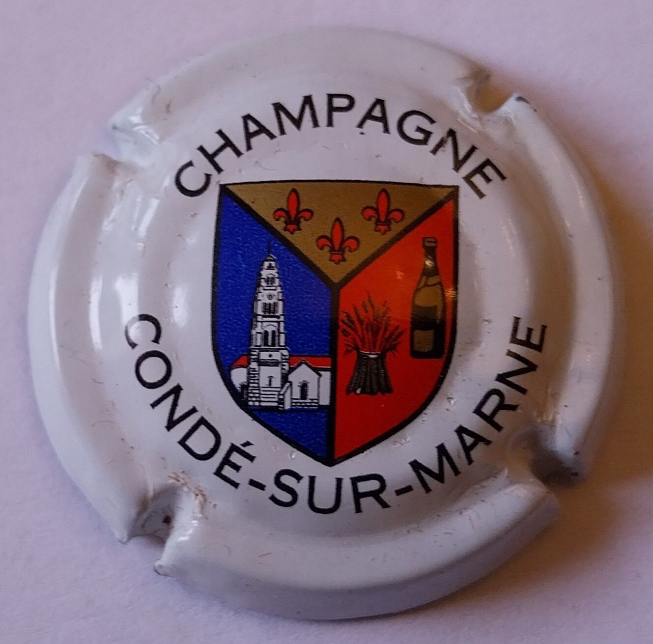 BELLE CAPSULE CHAMPAGNE CONDE SUR MARNE REF N°1 NEWS