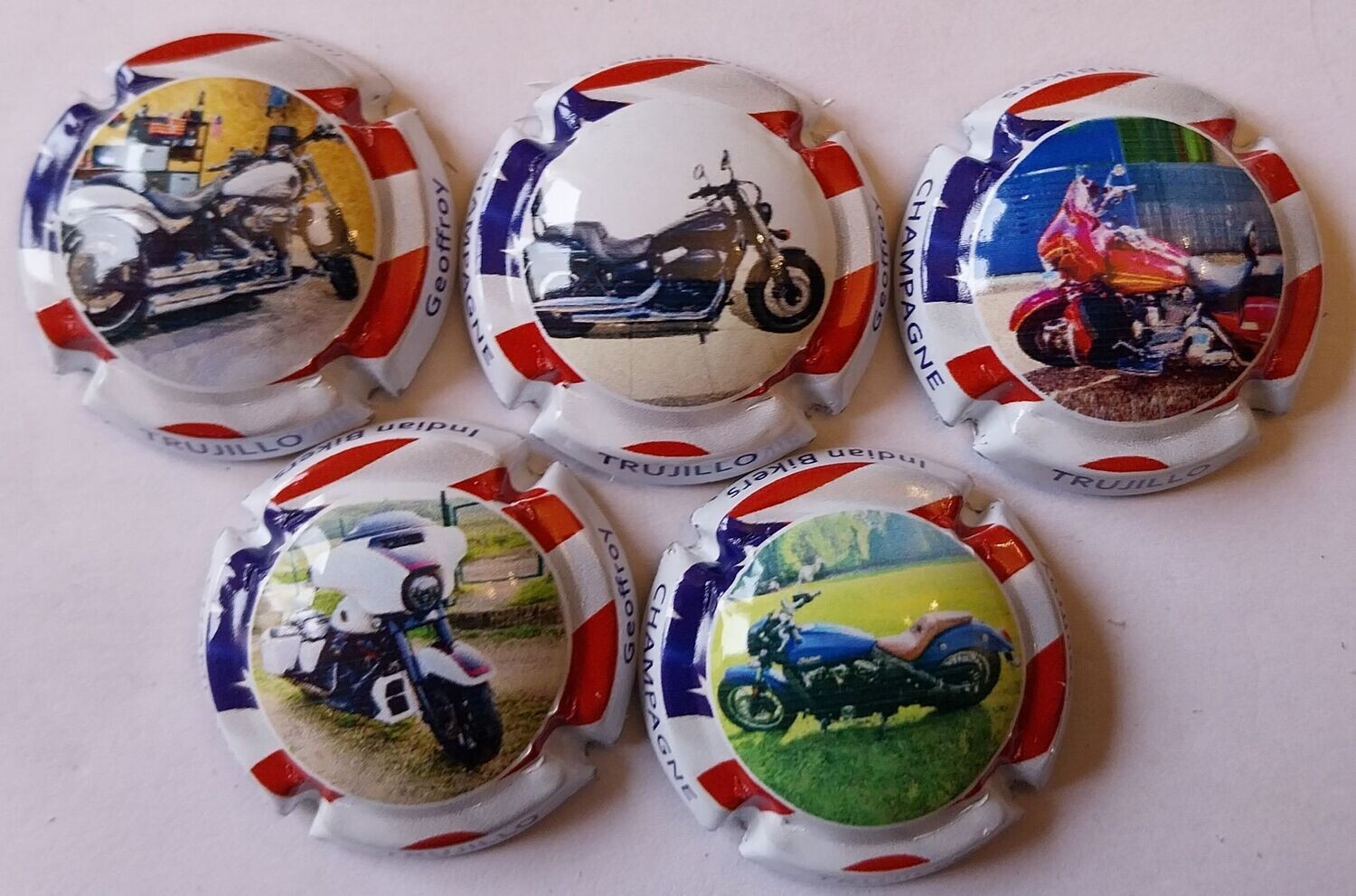 5 BELLES CAPSULES CHAMPAGNE TRUJILLO GEOFFROY LES MOTOS NEWS