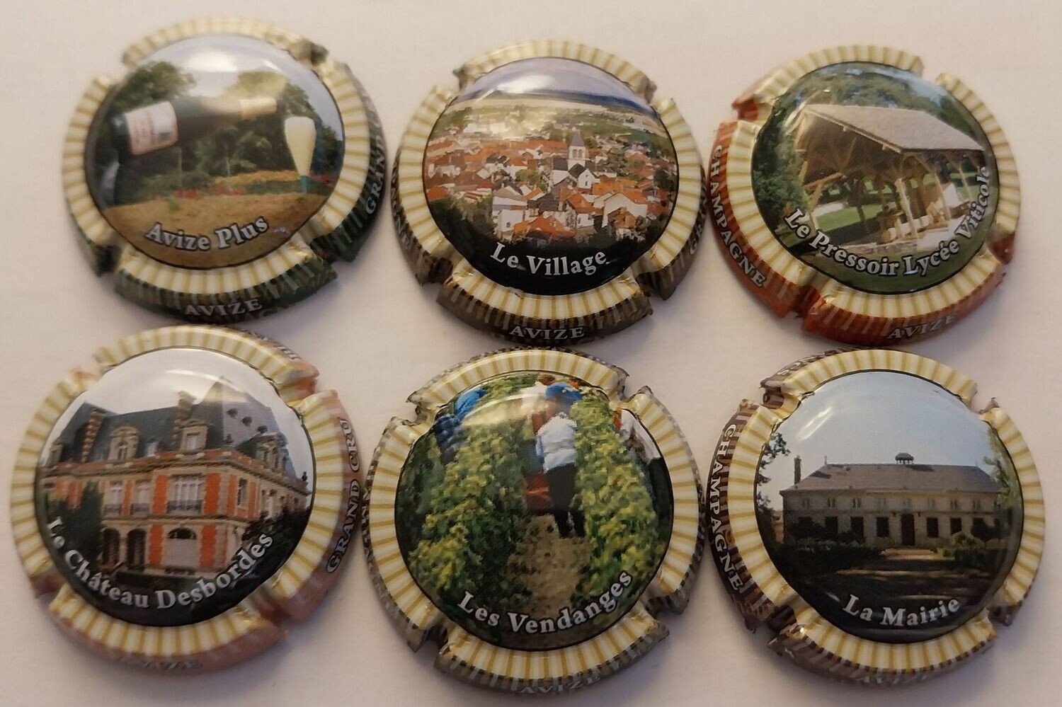6 BELLES CAPSULES CHAMPAGNE AVIZE N°13 a 13e NEWS