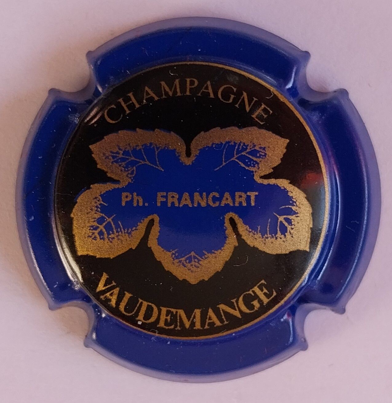 BELLE CAPSULE CHAMPAGNE FRANCART PHILIPPE BLEU FONCE ET OR RÉF N°15 NEWS