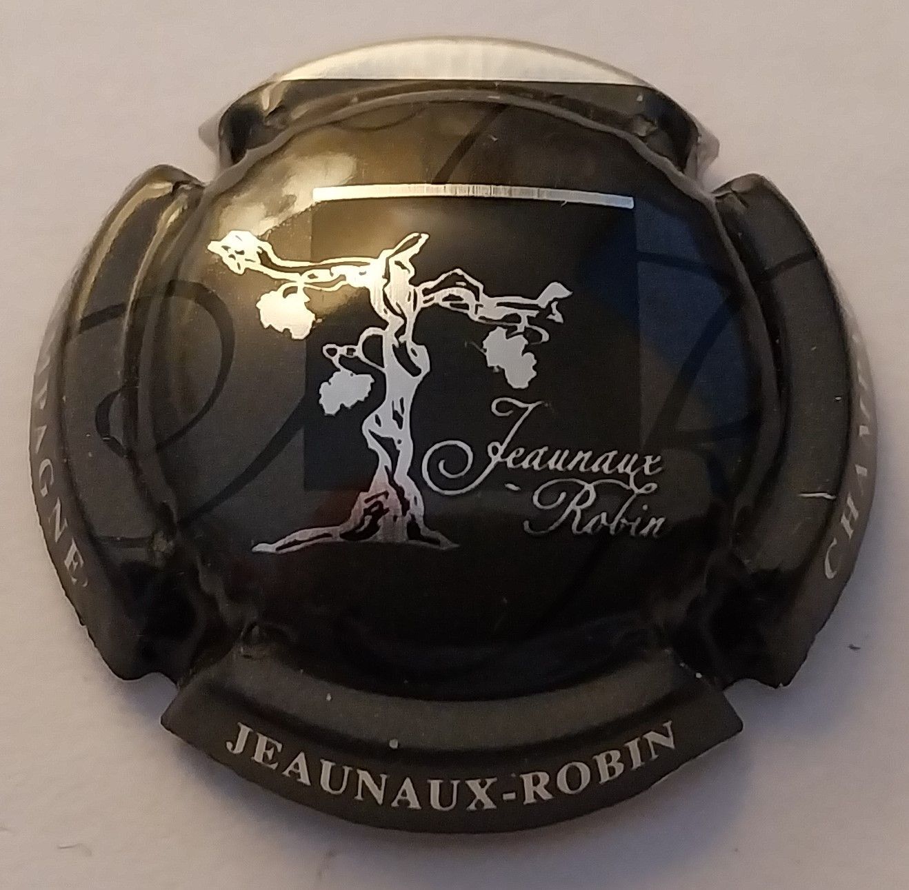 BELLE CAPSULE CHAMPAGNE JEAUNAUX ROBIN REF N°13b NEWS