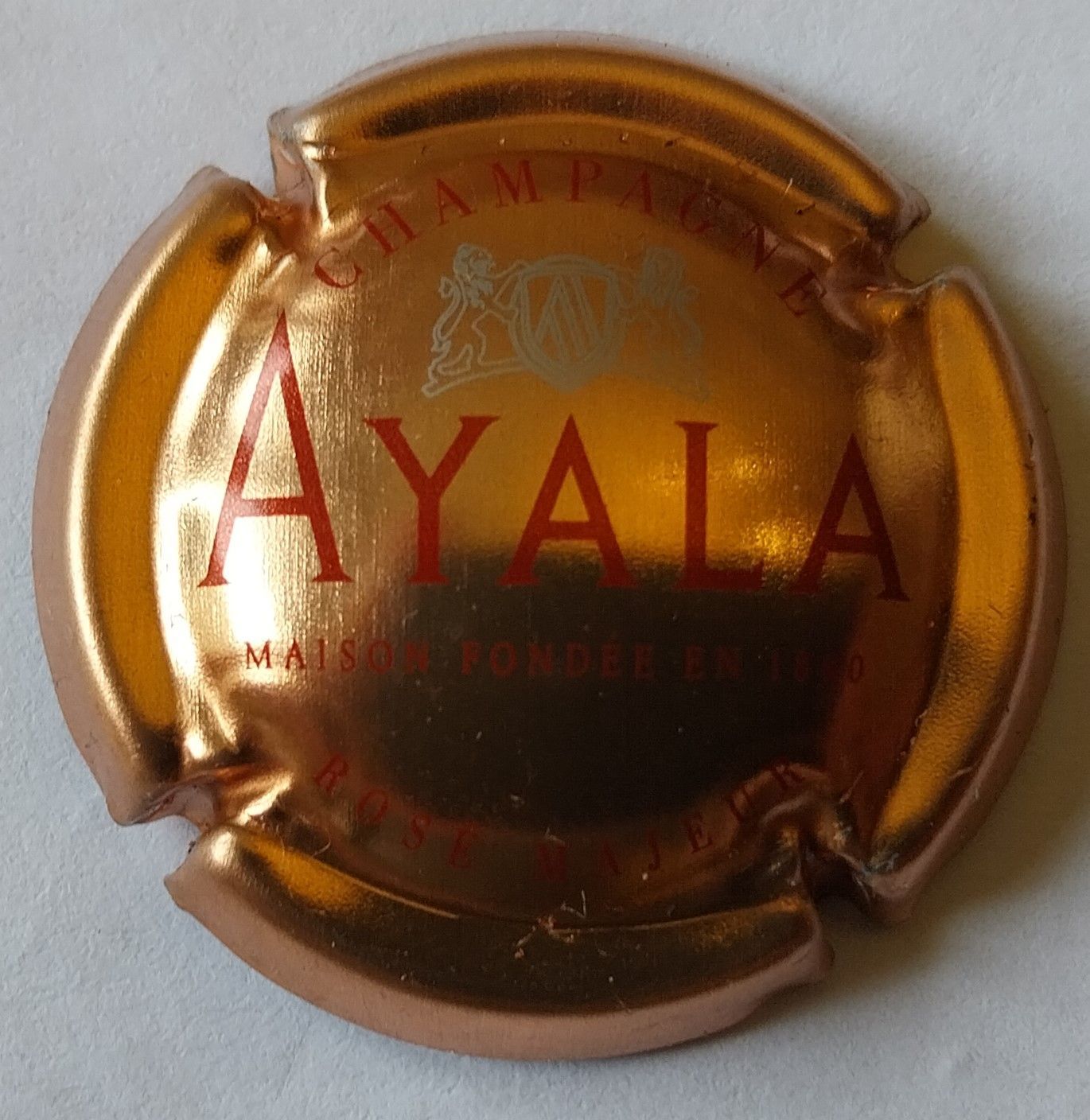 BELLE CAPSULE CHAMPAGNE AYALA ROSE MAJEUR REF N° 38b NEWS