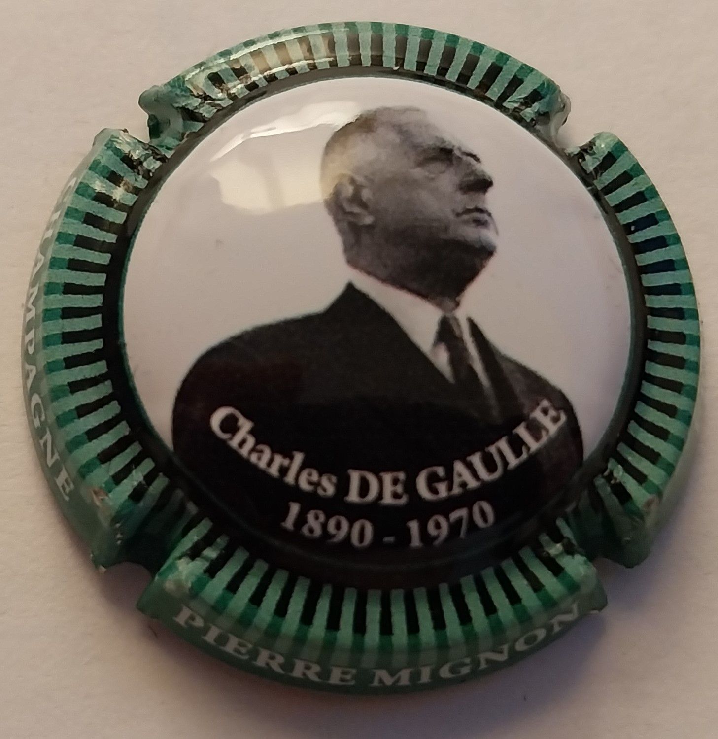 BELLE CAPSULE CHAMPAGNE PIERRE MIGNON GENERAL DE GAULLE VERT REF N°180c NEWS