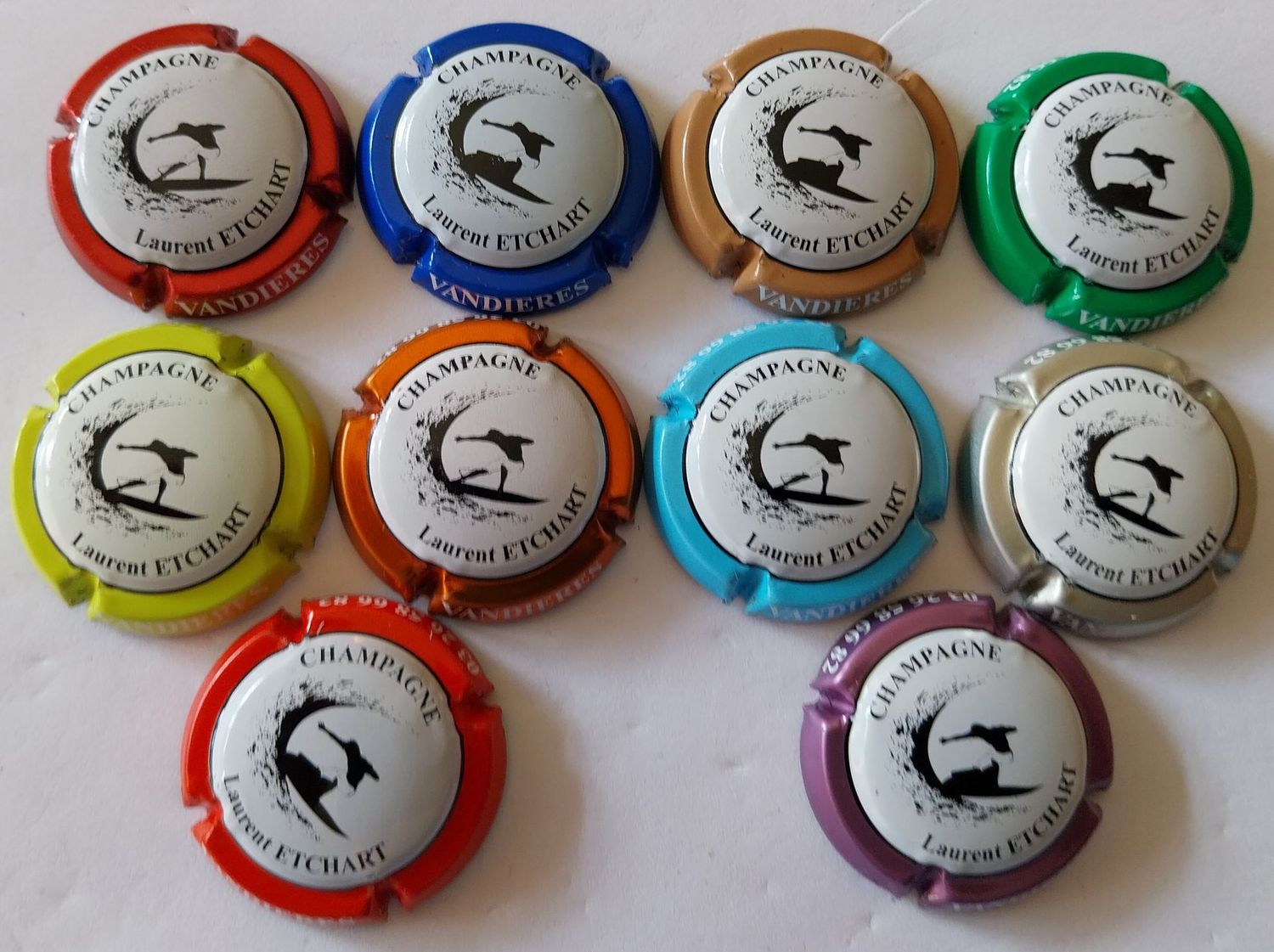 10 BELLES CAPSULES CHAMPAGNE ETCHART LAURENT REF N°53 a 54d NEWS