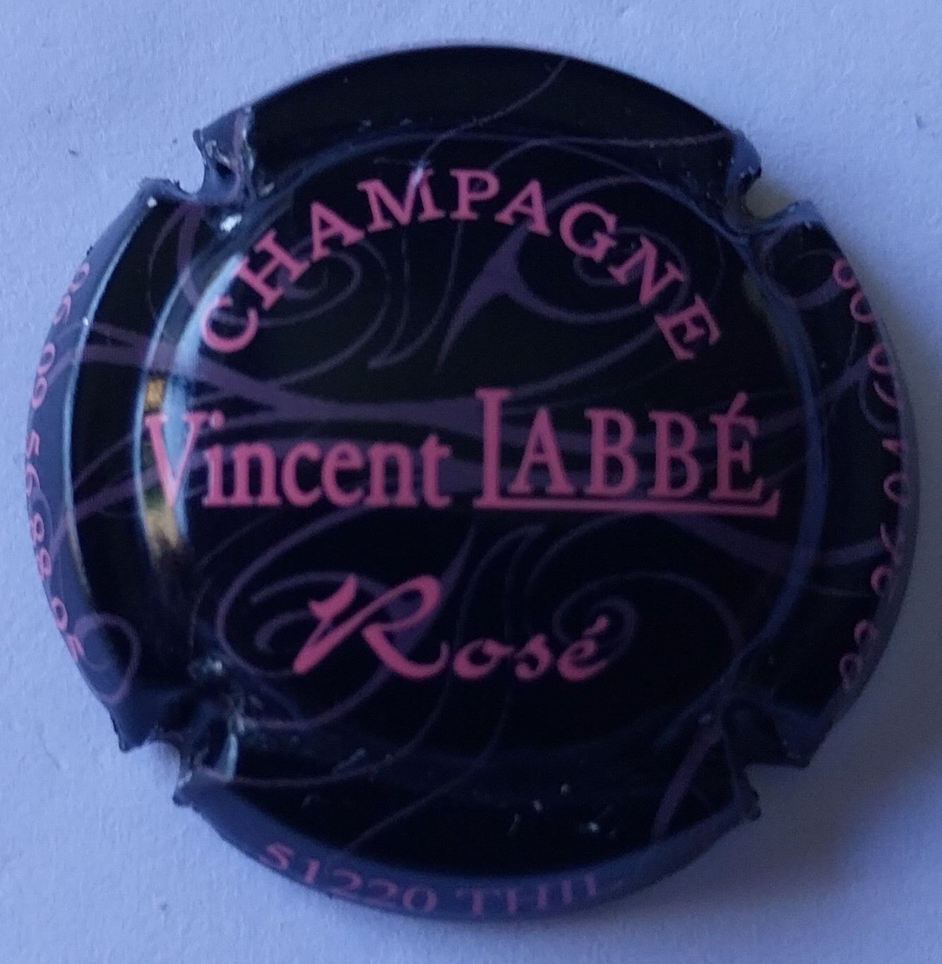 BELLE CAPSULE CHAMPAGNE LABBE VINCENT ROSE RÉF N°3 NEWS