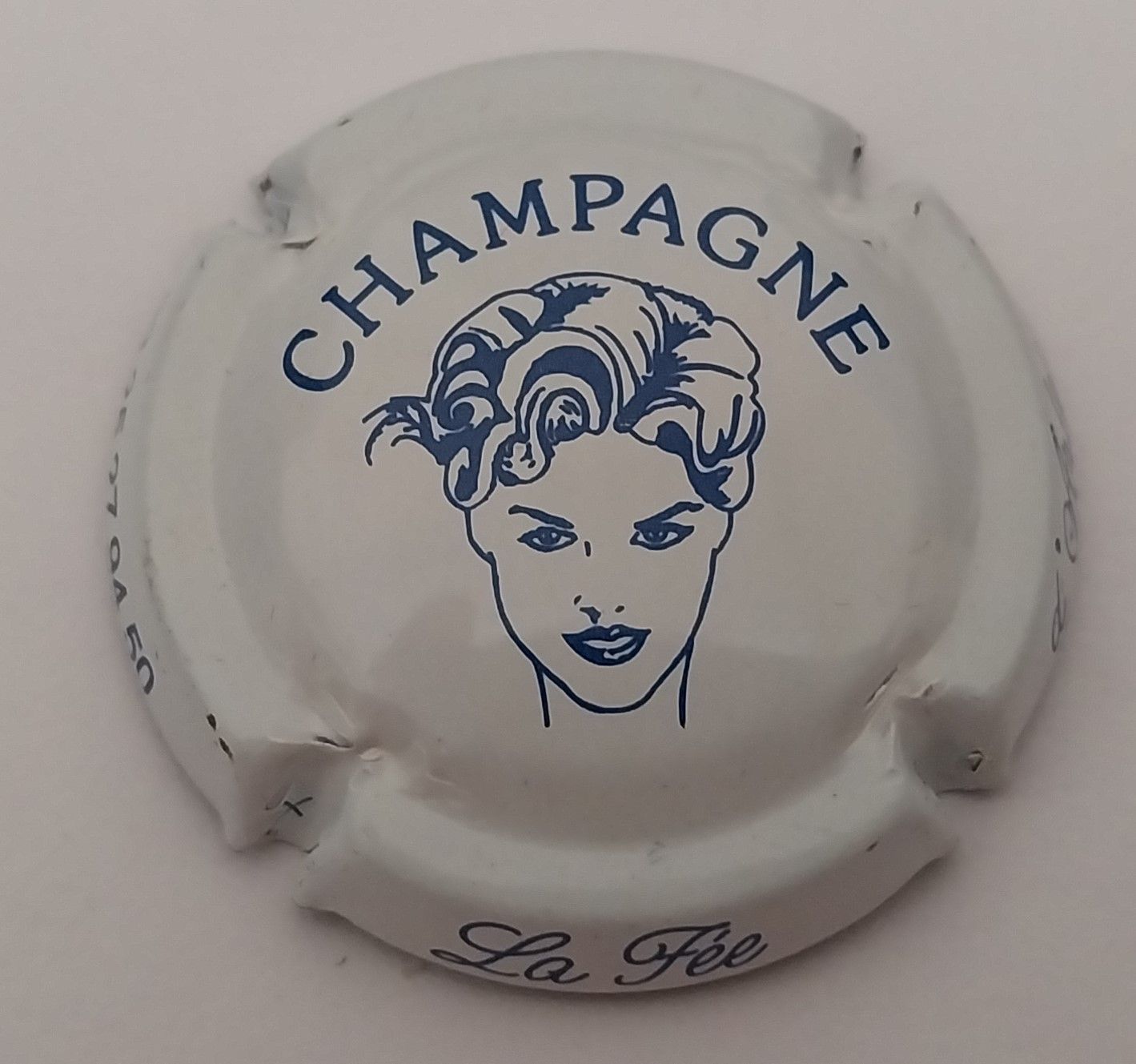 BELLE CAPSULE CHAMPAGNE LA FEE D'ARLETTE REF N°7a NEWS