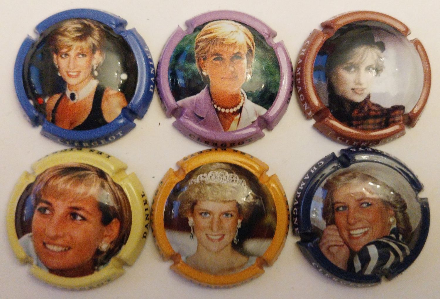 6 BELLES CAPSULES CHAMPAGNE CLERGEOT DANIEL LADY D 2024 REF N°73 a 73e NEWS