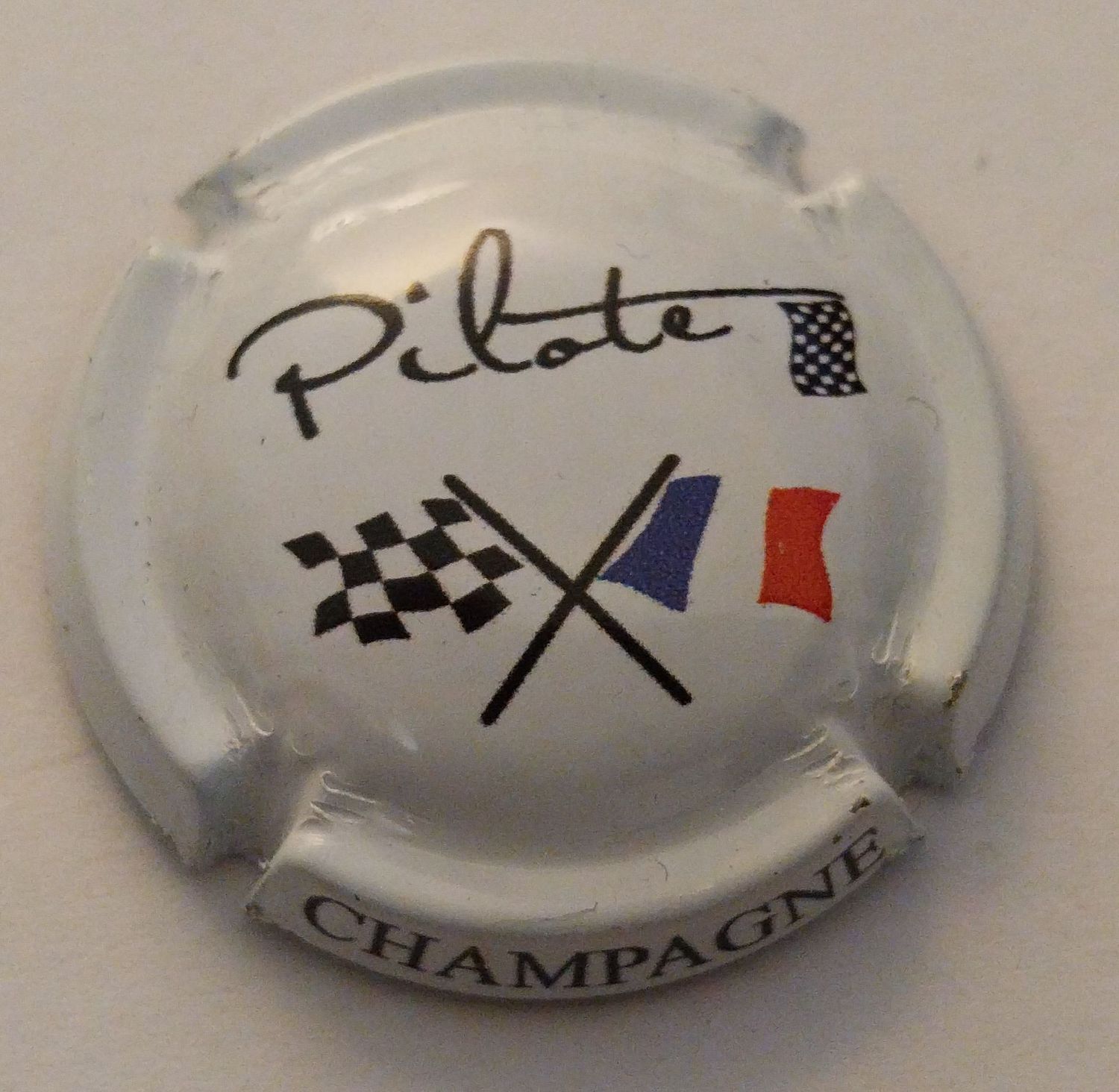 BELLE CAPSULE CHAMPAGNE CUPERLY PILOTE NEWS