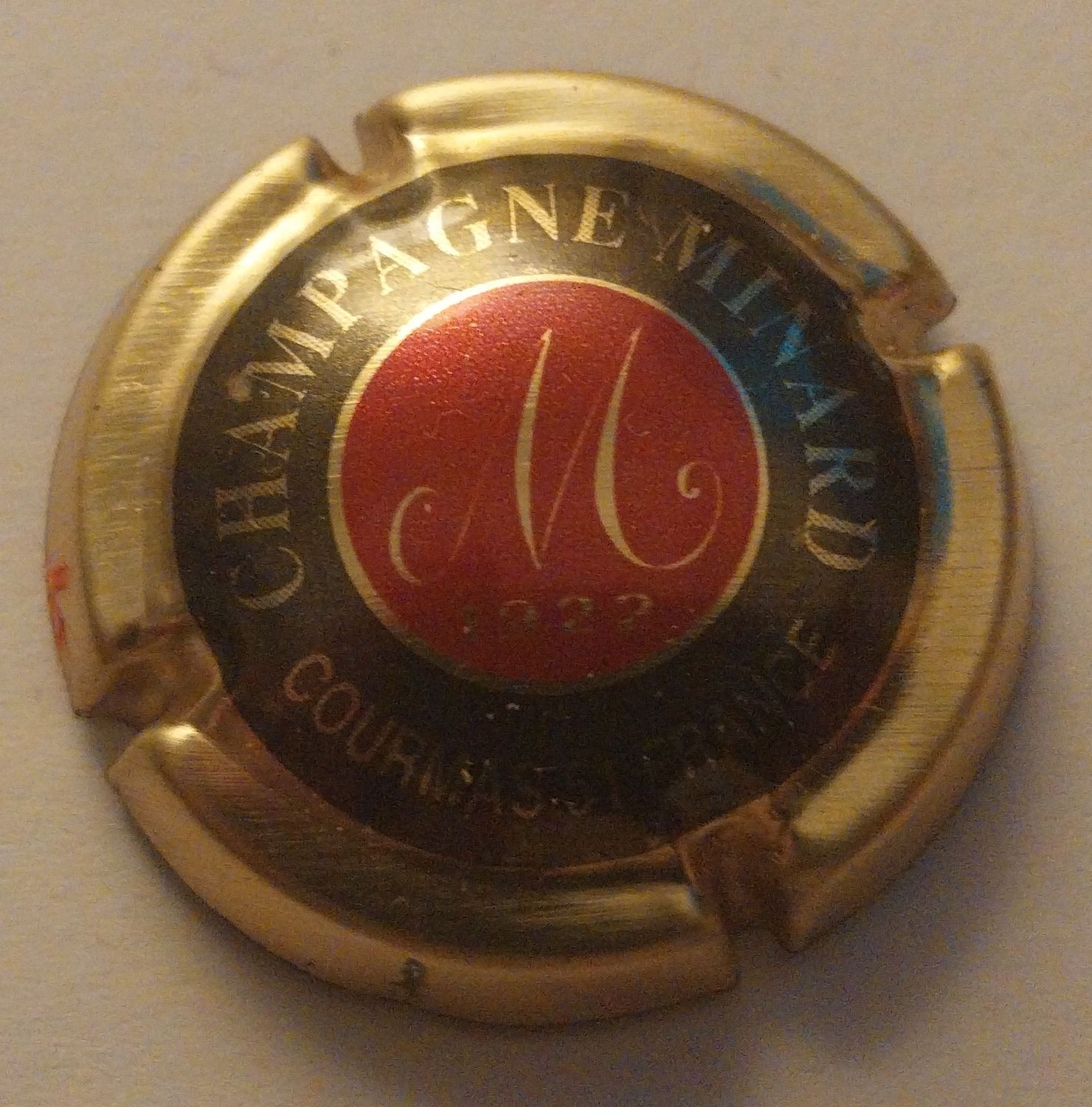 BELLE CAPSULE CHAMPAGNE MINARD RÉF 1 NEWS