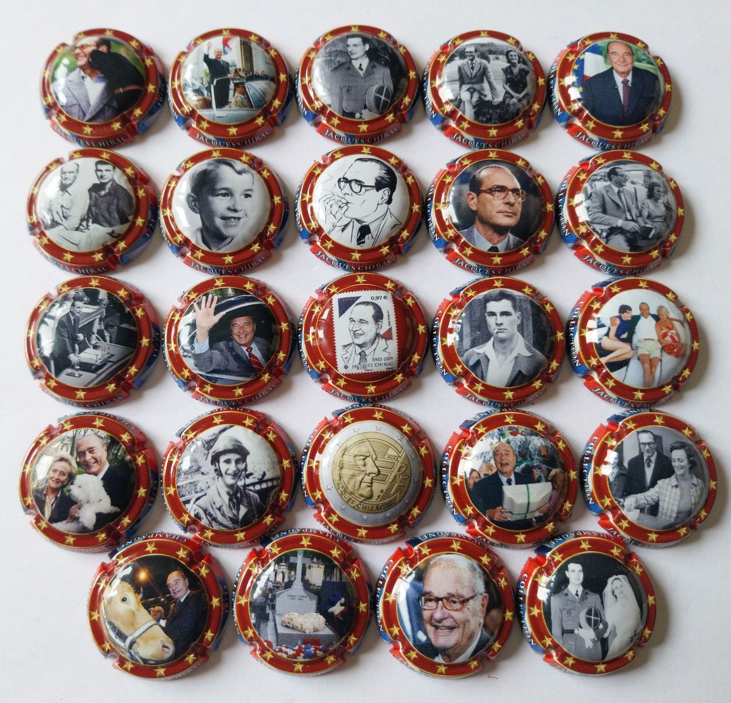 24 BELLES CAPSULES CHAMPAGNE GENERIQUE JACQUES CHIRAC 2024 COUTOUR ROUGE NEWS