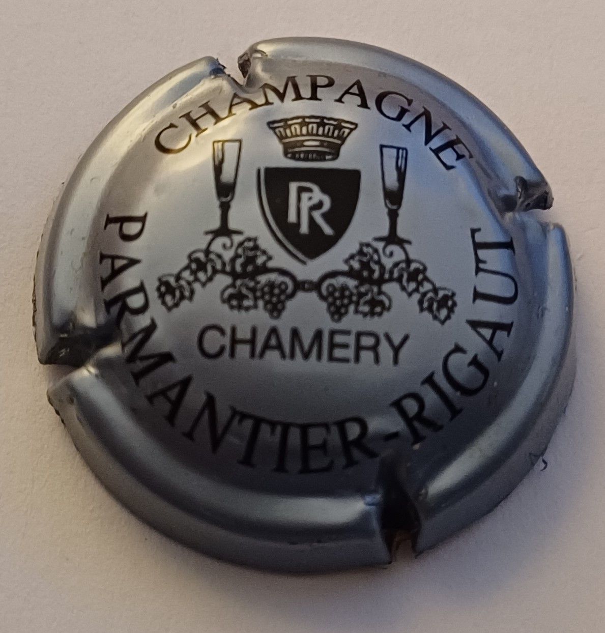 BELLE CAPSULE CHAMPAGNE PARMANTIER RIGAUT RÉF N°8d NEWS