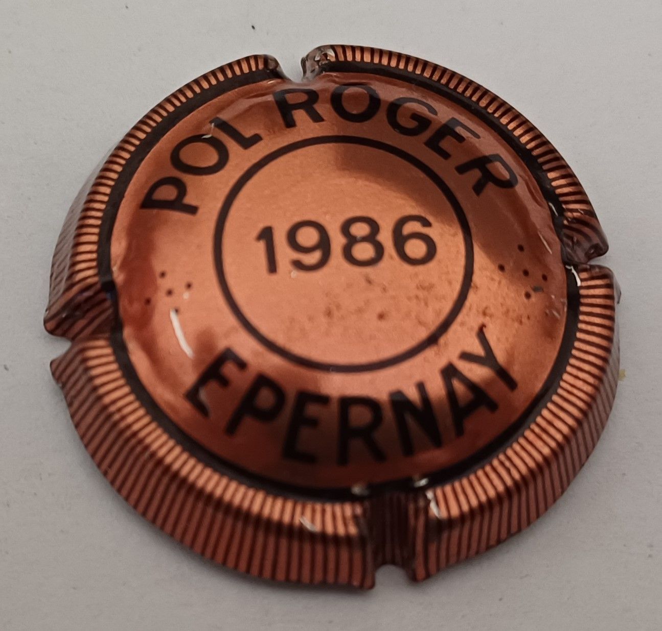 BELLE CAPSULE CHAMPAGNE POL ROGER 1986 REF N°1986 NEWS