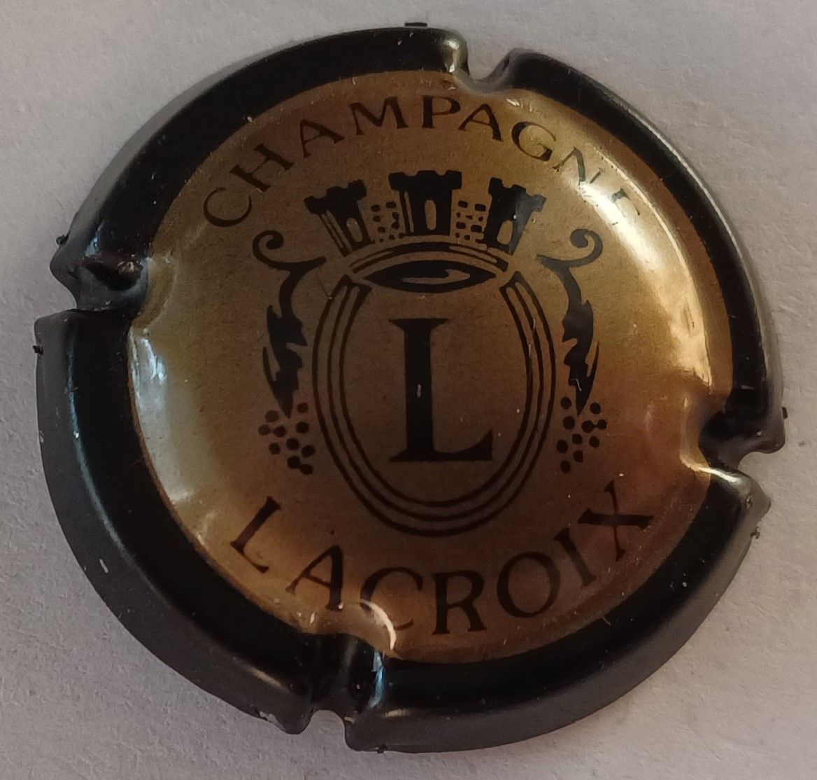 BELLE CAPSULE CHAMPAGNE LACROIX RÉF N°1 NEWS