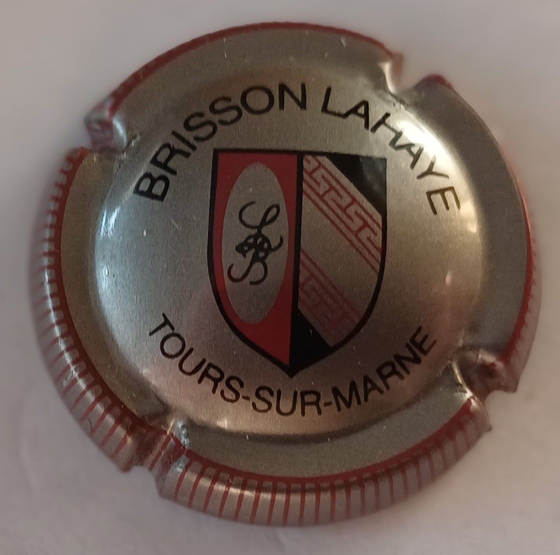 BELLE CAPSULE CHAMPAGNE BRISSSON LAHAYE RÉF N°8 NEWS