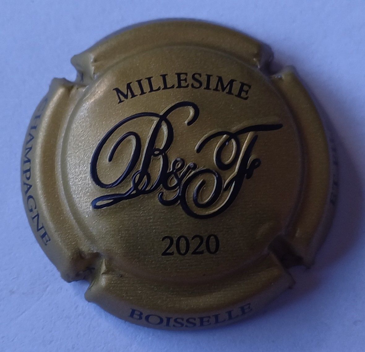BELLE CAPSULE CHAMPAGNE BOISSELLE & FILS MILLESIME 2020 REF N°24c NEWS