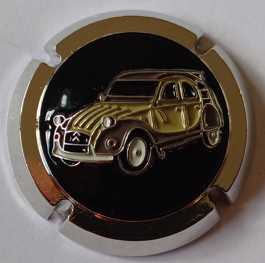 BELLE CAPSULE CHAMPAGNE BIJOU CAMUS SARTORE 2CV 150EX NEWS