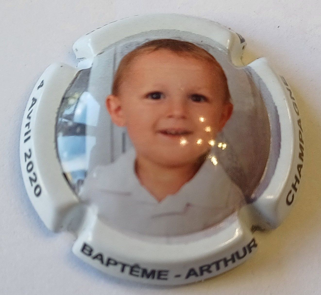 BELLE CAPSULE CHAMPAGNE RAGAUT FREDERIC BAPTEME ARTHUR NEWS