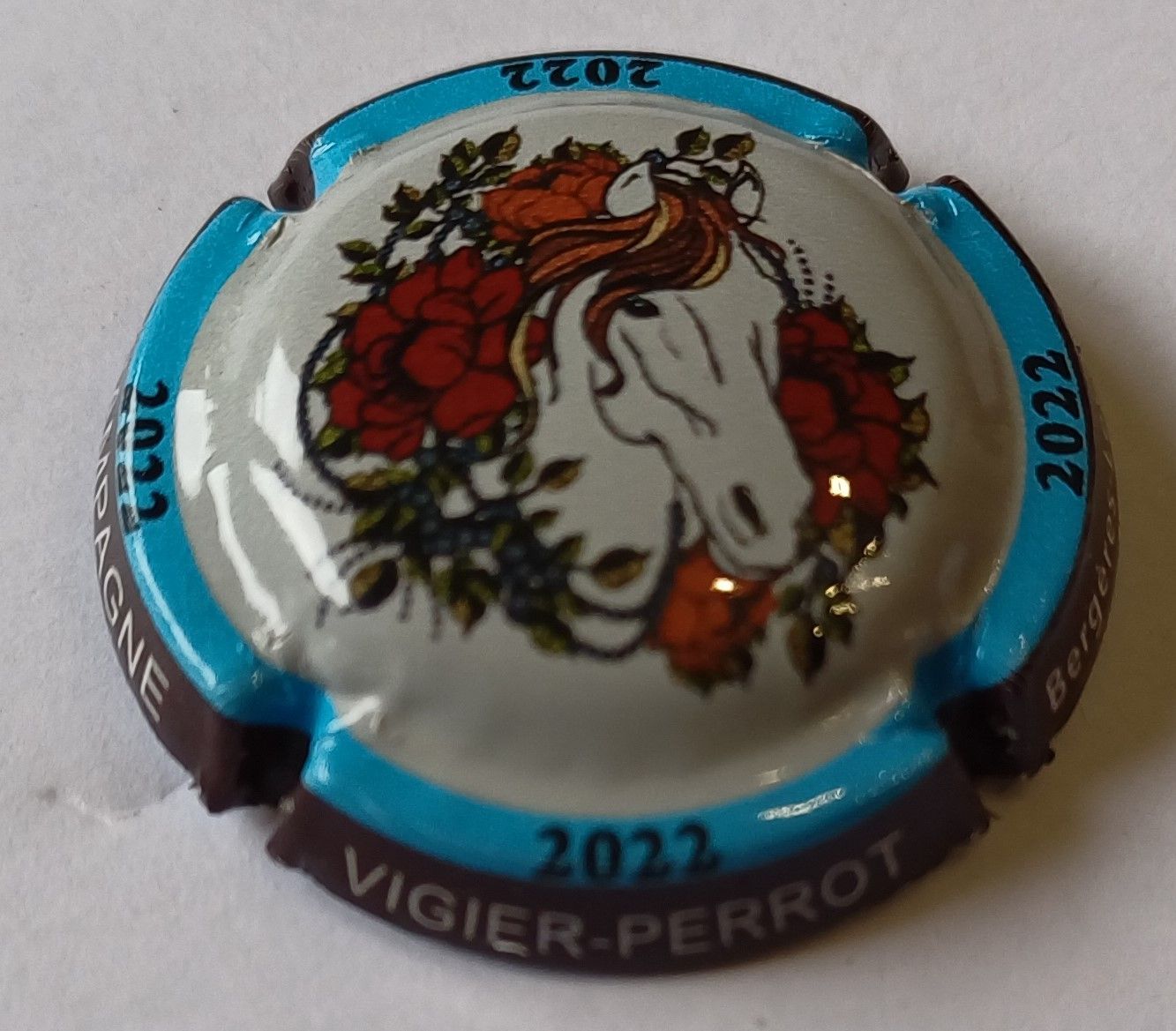 BELLE CAPSULE CHAMPAGNE VIGIER PERROT 2022 CHEVEAUX REF N°31v NEWS