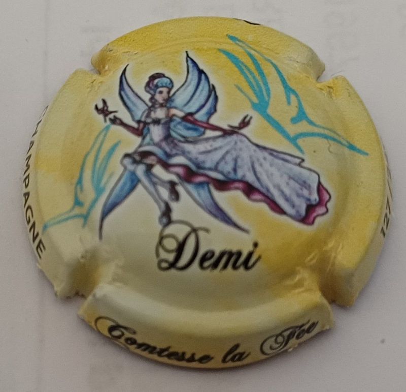 BELLE CAPSULE CHAMPAGNE COMTESSE LA FEE DEMI 240EX POLYCHROME REF N°1g NEWS